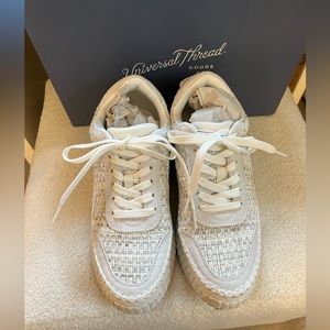 Universal Thread Persephone Memory Foam Sneakers